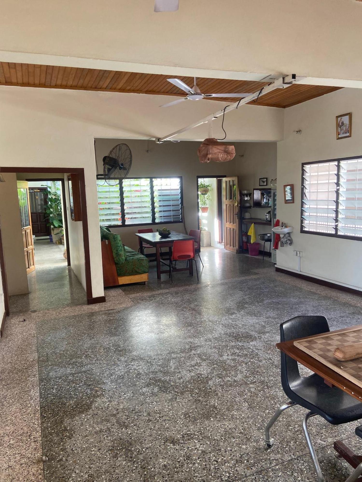 Hechtech House Apartman Accra Kültér fotó