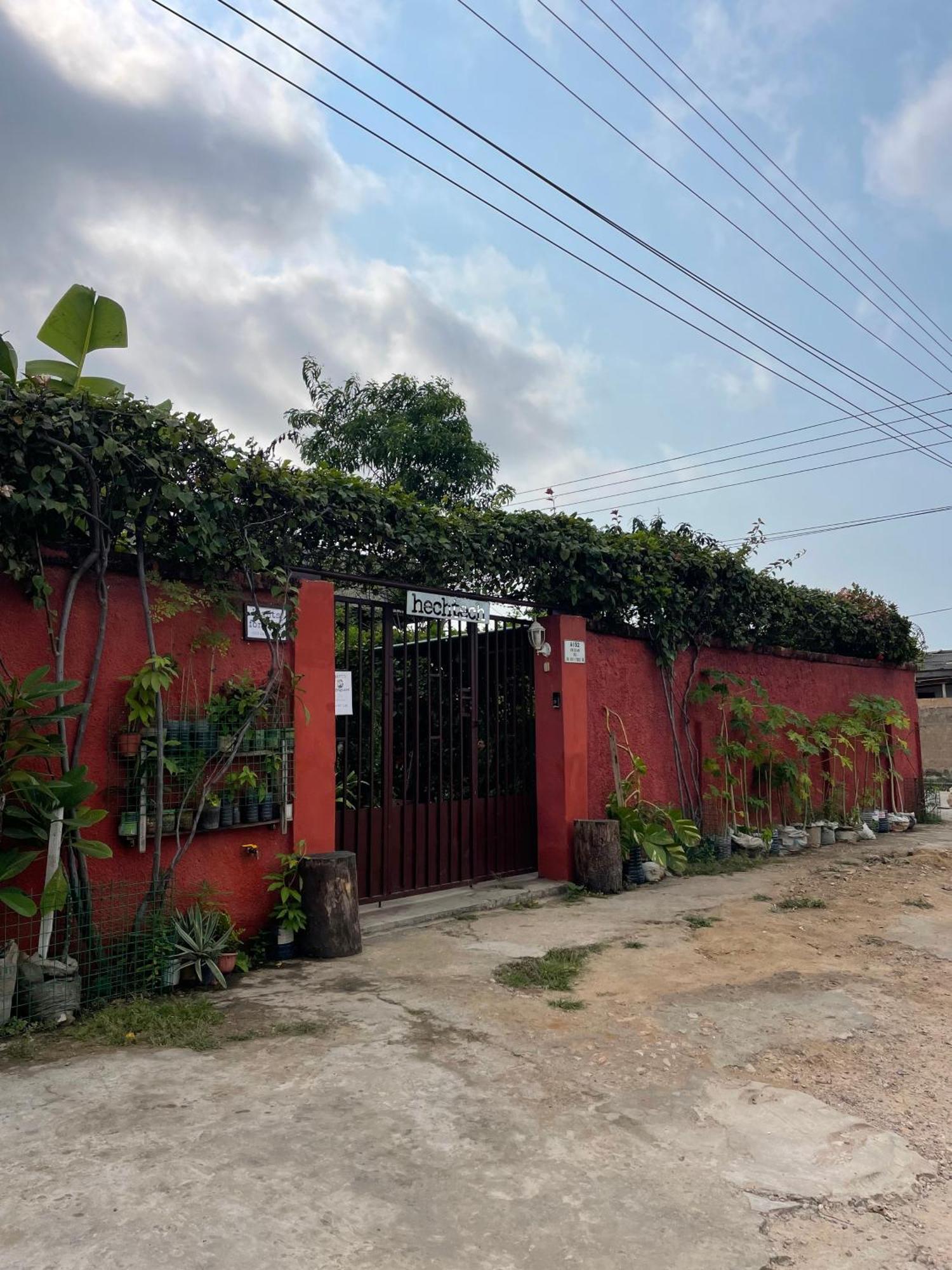 Hechtech House Apartman Accra Kültér fotó